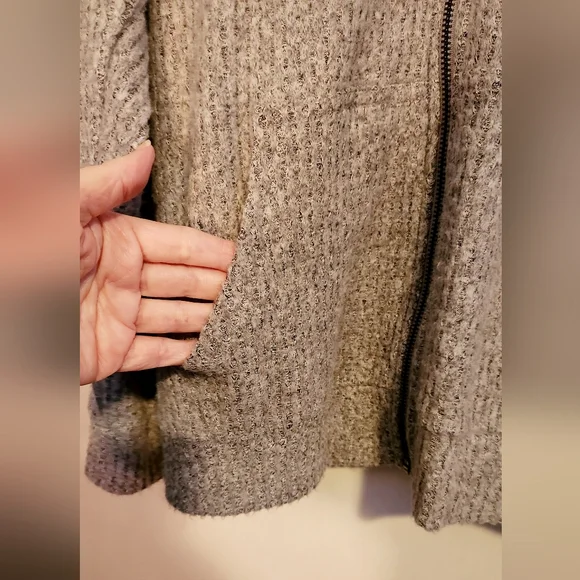 Torrid Brushed Waffle Raglan Zip up Hoodie jacket, size 2x - Picture 4 of 6